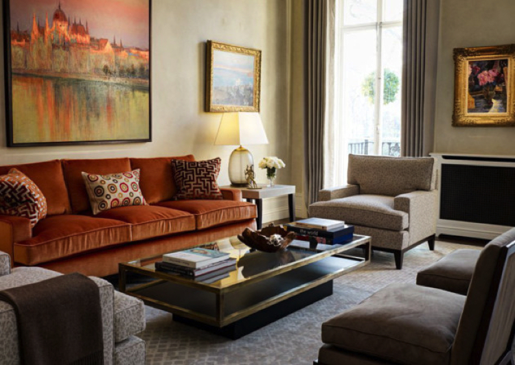 Wall art can add coziness and warmth to the room