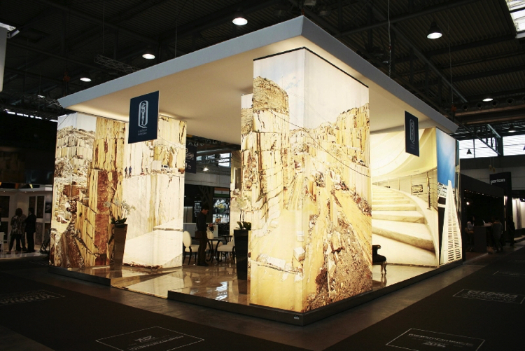 Illuminating visuals of a stone canyon, the birthplace of much stoneware at Marmomac 2019