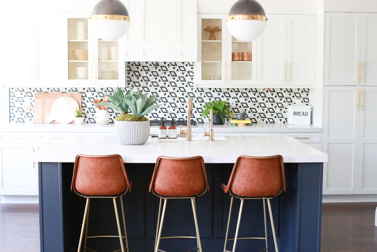 Gorgeous kitchen mosaic backsplash