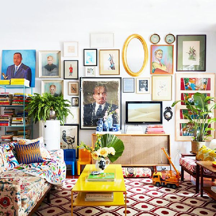 Maximalist interior design living room.