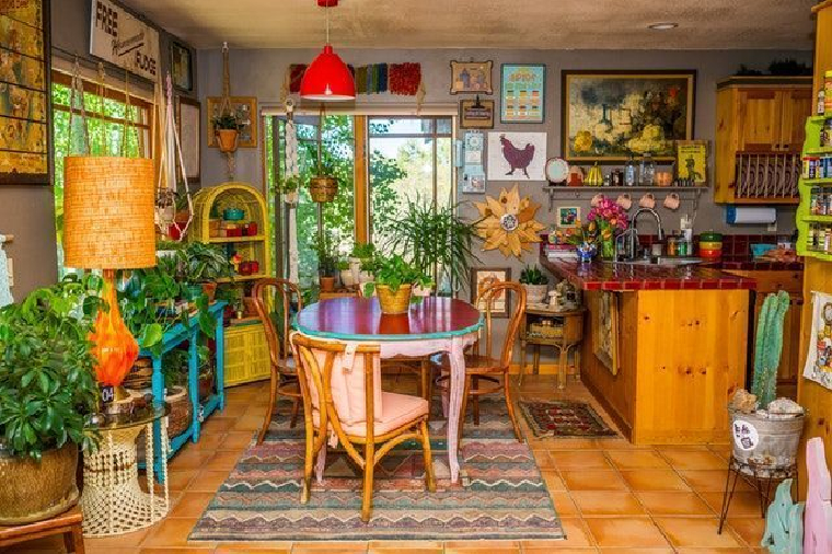 Maximalism interior design in the kitchen and dining room.