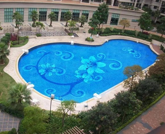 Pool mosaic artwork by Mosaics Lab