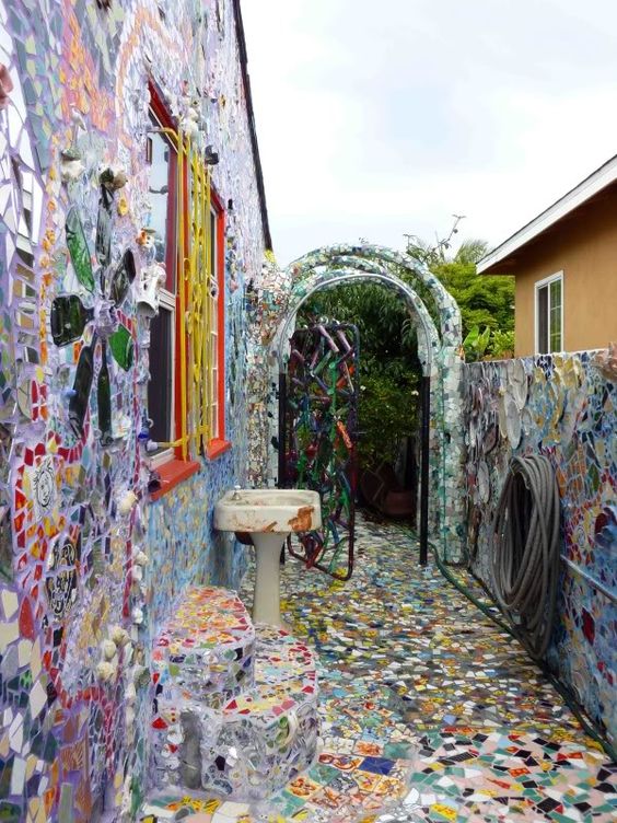 Mosaic Tile house in Venie. Mosaic Art destination