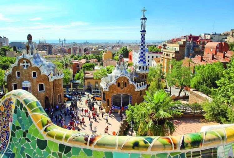 Beautiful Mosaic benches at Park Guell. Mosaic Art Destinations 