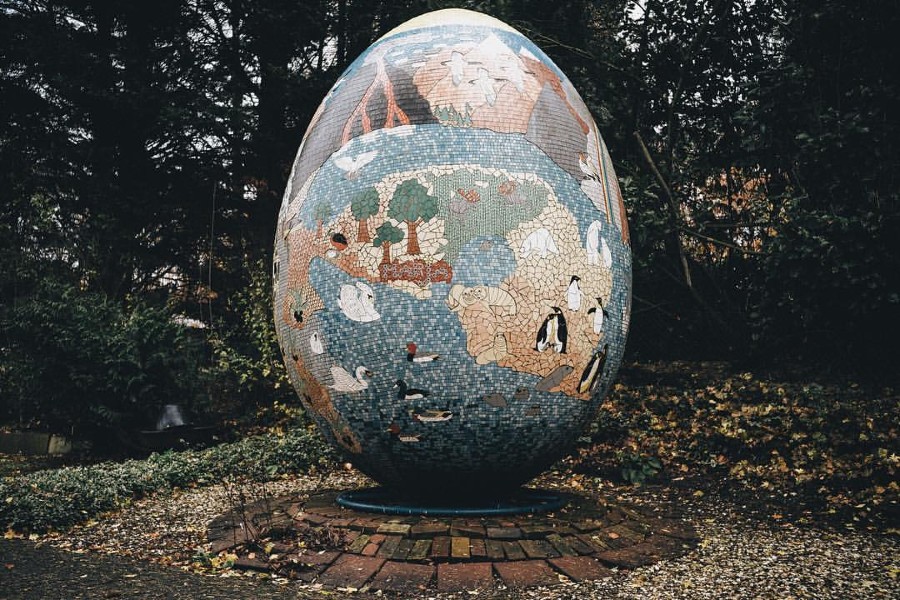 Egg mosaic Artwork, World's largest mosaic egg, Mosaic Designs