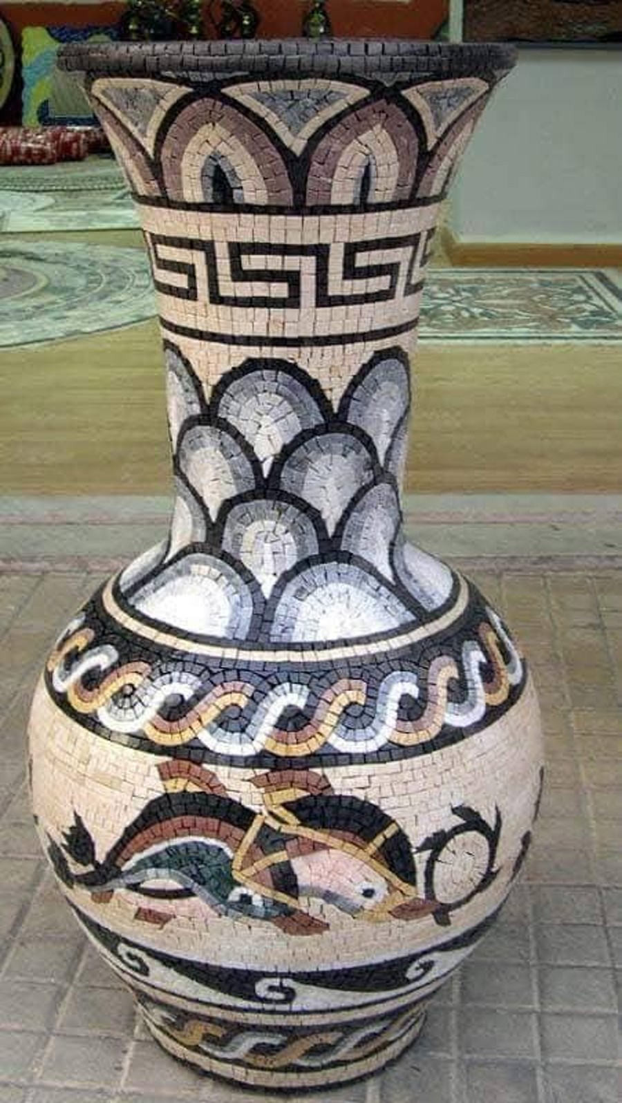 Roman_Mosaic_Vase - Mosaic_Art - Mosaic_Artwork - Mosaic_Design